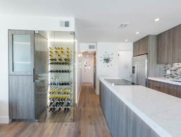 Scottsdale Condo Full Remodel Fully Renovated 2 bed, 2 bath condo Located in Old Town Scottsdale. Walk to Fashion Square, Bars, Restaurants and all tha