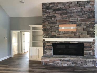 300 Ridge Road • Clarkesville