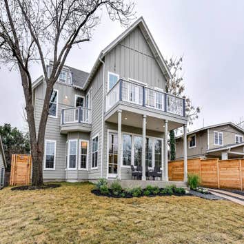 Photos by River City Homes, LLC.main #1