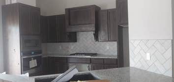 custom kitchen splash