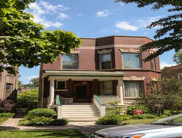 W Waveland Ave Home