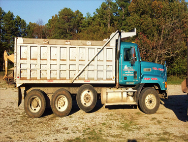 R & R Dirtworks We take excellent care of our equipment and treat our employees with respect and pay them an above average wage for the work they do. W