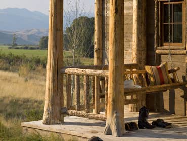 RUBY VALLEY FISHING COTTAGE
