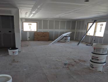 Drywall, Painting