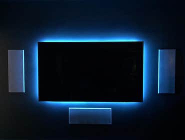 LED lighting and TV mounting by ZettaComm