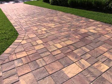 paving contractor Morris Bricks is among the top-rated paving contractors in Woodland Hills, CA, with a huge experience in all types of concrete paving