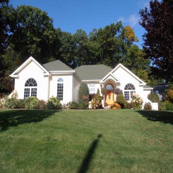 house in bristol ct