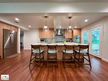 Home addition & Kitchen remodeling We added an addition of 150sqft to this beautiful property in Pasadena, created more space for their Kitchen and ful