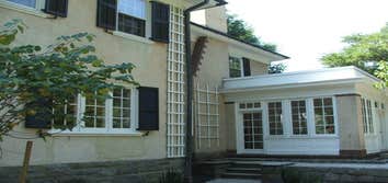 Holladay House and Harrington House