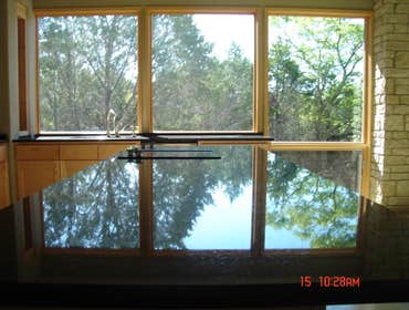 glass to counter