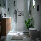 Photos by Bathroom Renovation Vancouver: Custom Bathroom Remodeling, Showers, Vanities & Luxury Bathroom Renovations #1