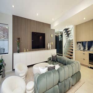 Libertyville Modern West Coast Libertyville, IL, is a charming village that beautifully marries history with modern living, making it a delightful...