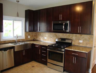 Chicago Home Remodeling 2015 House remodeling project included:
Kitchen remodeling,
Bathroom remodeling: 2 bathrooms,
New mechanicals,
Hardwood f