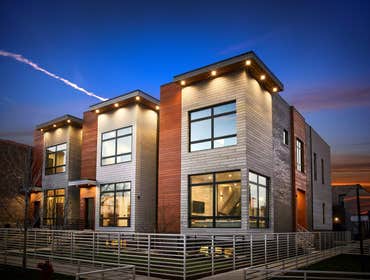 2206 W Ohio, Chicago New construction, single family house with Oko skin concrete and Ipe brazilian walnut modern facade. Open layout, impressive glas