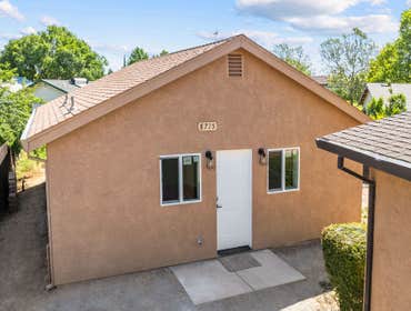 1 Bedroom 561sf ADU