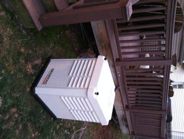 Anna Electric, Llc Project 20 KW Generac Standby Generator
RACKING FOR A 6.5 KW SOLAR SYSTEM ON ROOF
7 KW Generac Standby Generator
200 AMP SERVICE 