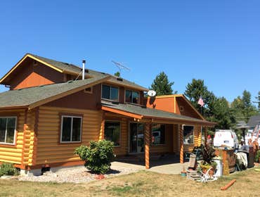 Martin exterior (Roy)