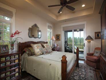 PRIVATE RESIDENCE - JOHN SOAVE CUSTOM BUILDER