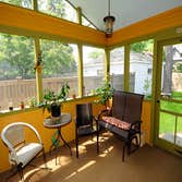 custom sunrooms and screen porches
