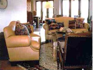 Works by T.Henri Designs