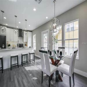 Photos by Zi & Lane Interior Styl #4