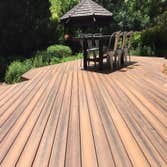 Handlin Deck
