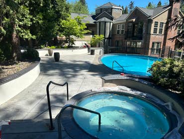 Photos by J&r Construction LLC #1 A stucco refinish job we completed for a client.
Refinishing your home with stucco is a transformative endeavor that