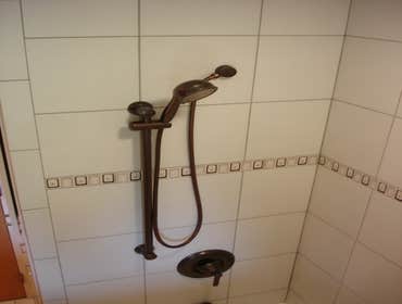 tub surround