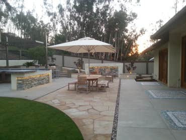 Flagstone patio