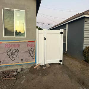 Photos by Speedy Vinyl Fence #3