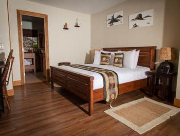 Sheridan House: Bedroom Remod