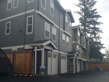 Apartment Painting APARTMENT PAINTING BUSINESS IN PORTLAND, OR
Could your apartment use a new paint job? You'd be amazed at what a fresh coat of paint