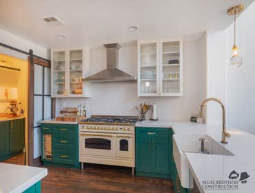 Beautiful White & Green Kitchen Design