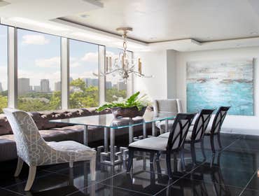 Breakfast Room