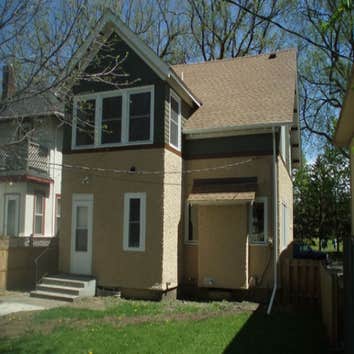 Remodels 1653 RUSSELL AVENUE
completed March 2009