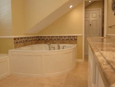 Jacuzzi Tub