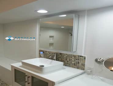 Open Concept Modern Bathroom