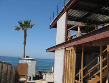 Marine Lair Here at the water’s edge stands Marine Lair, a Canter International Development project. Motivated by the ocean’s elements, every feature o