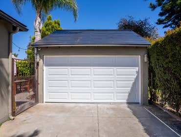 Garage Conversion San Diego CA When Max S. came to us with the need to convert his garage into a home office, we were more than happy to help. We have 