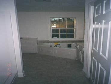 Doug Williams Custom Building Photos 222 Pine Street Remodell from 1500 sft Antique Farm House
3 Bed, 4 bath, 2 kitchens 3 car garage, media room. See 