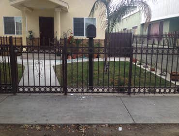 Photo(s) from M&R Fencing
