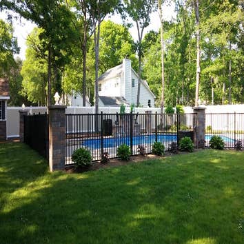 DLD & Construction Inc./Distinctive Landscape Design Landscape/Masonry/Waterfall