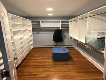 Master Walk-In