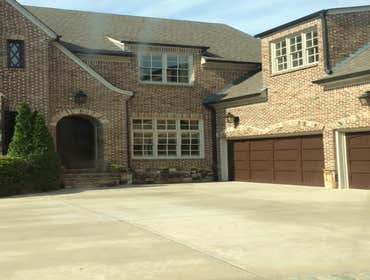 Gorgeous curb appeal