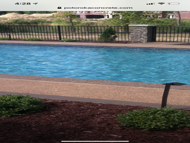 Exposed Aggregate Pool Decks photo, by Potoroka Concrete