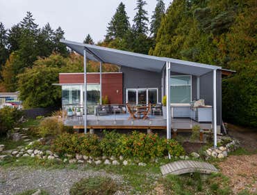 Morton Project Transforming this home with a fully integrated outdoor space designed for comfort, style, and year-round use:
✅ 365 sq. ft. freestanding
