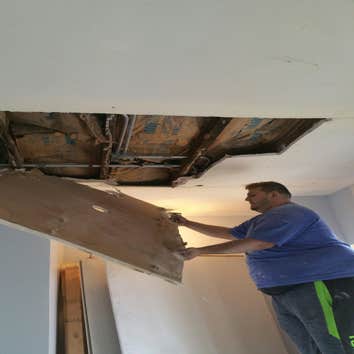 Repairing damaged drywall