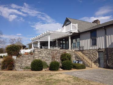 Makowski Project Examples Makowski Construction is a home remodeling company that provides comprehensive services from concept to completion. We unders