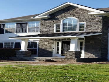 Portico, Stone work
