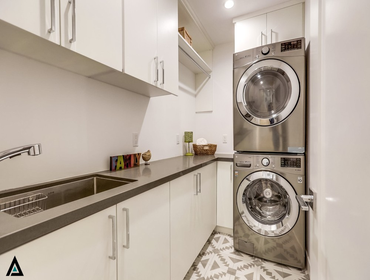 St. Andrews West Hollywood, CA Bathroom, Kitchen, Bedroom, Fully Remodeled by Advanced Building and Remodeling.